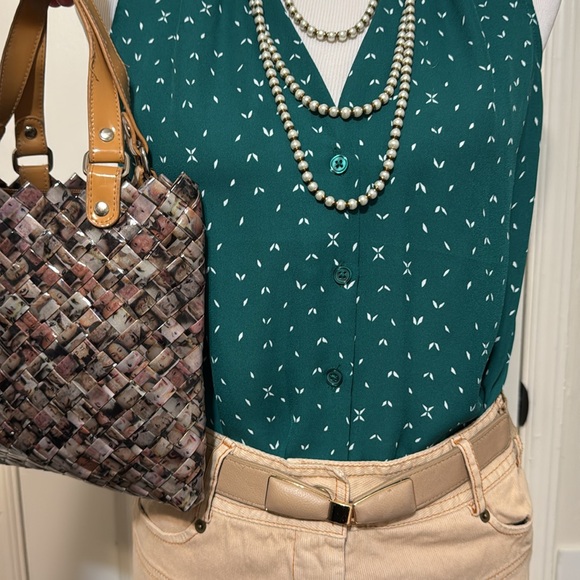 Sole Mio Khaki short skirt- Made in U.S - Picture 3 of 6